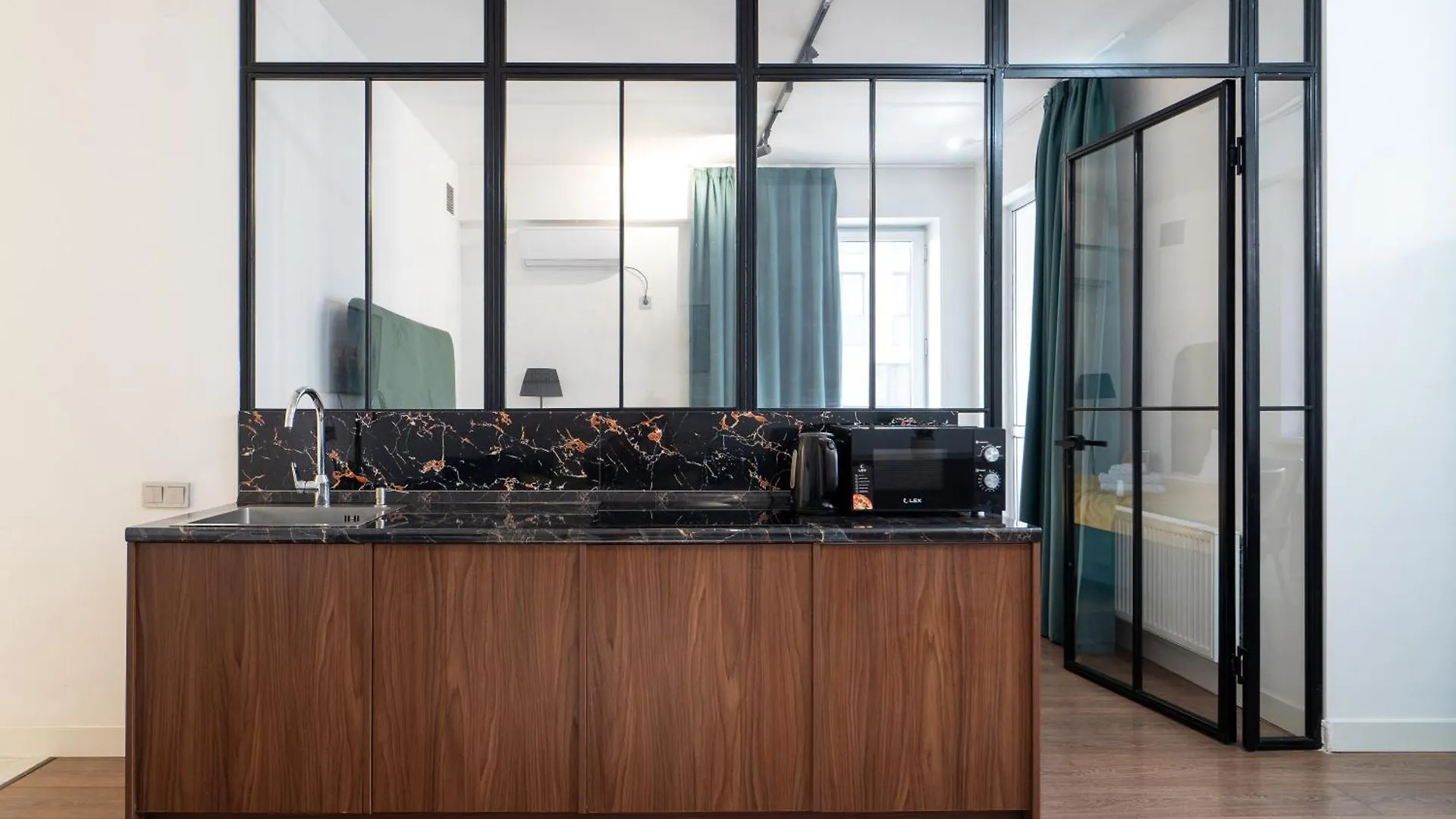 אלמטי Terra One Room Apartments